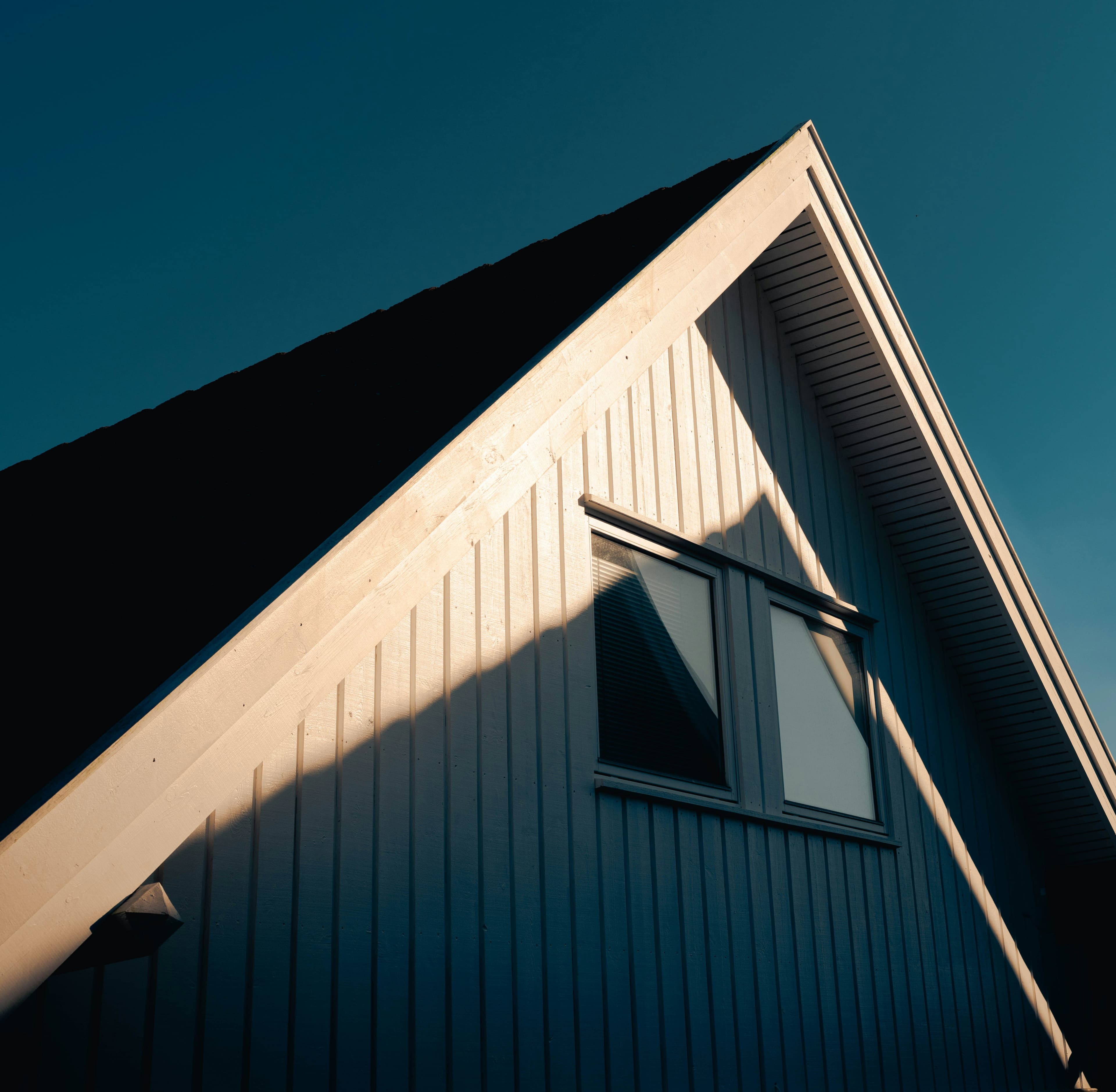 Cleaning Vinyl Siding With Household Items